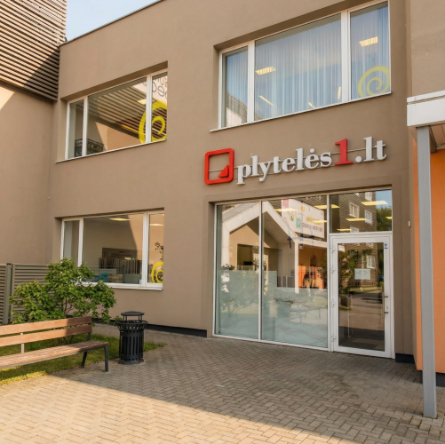 Plyteles1 iš lauko